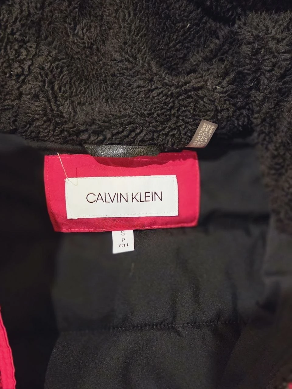 Calvin Klein Red Puffer Jacket - photo 2