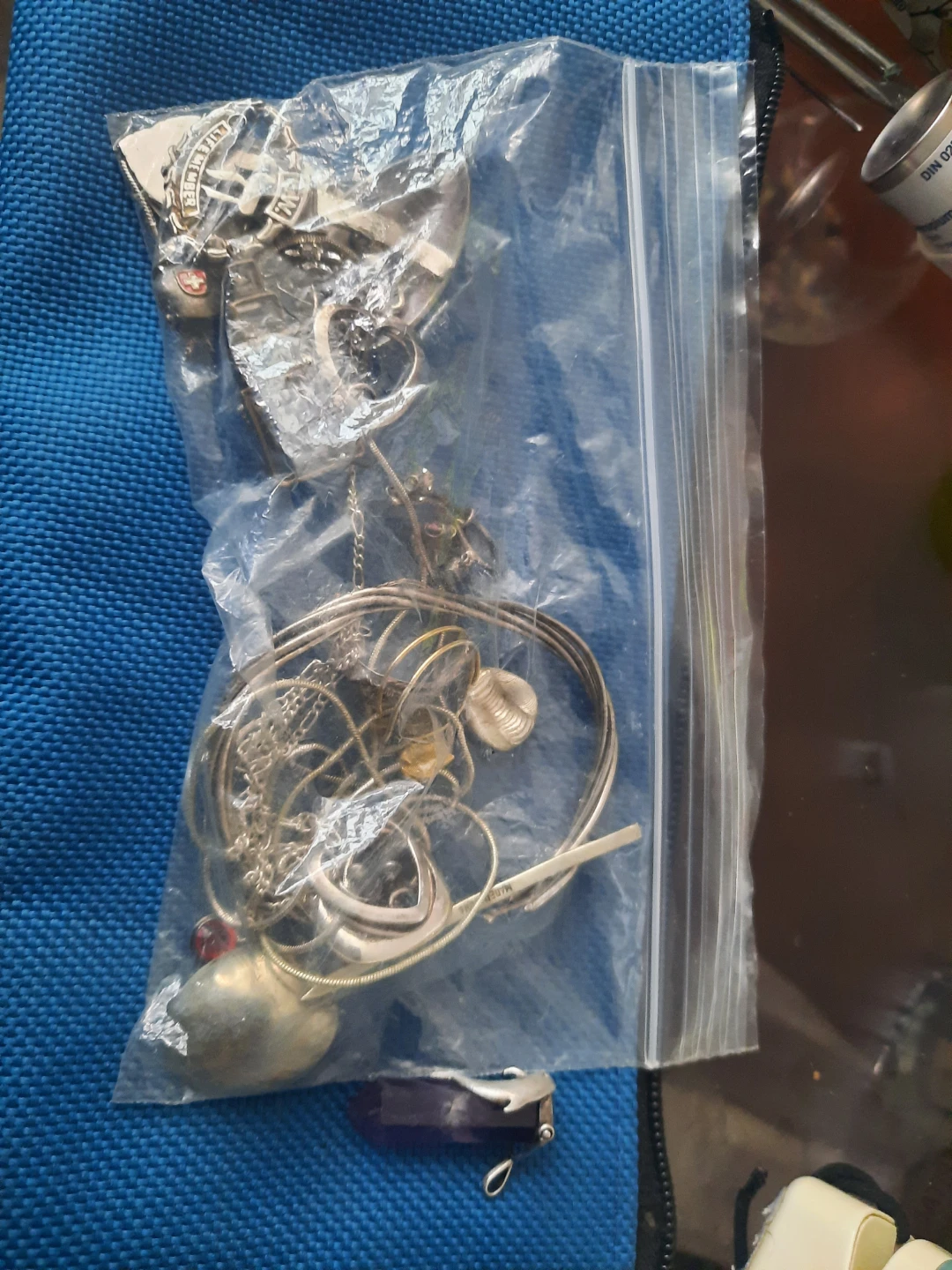 Scrap broken silver items