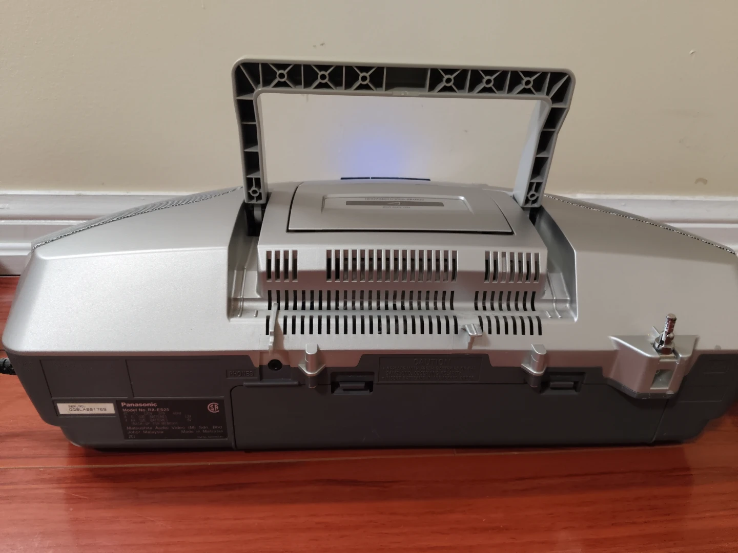 Panasonic Power Blaster Portable Stereo System RX-ES25 - photo 4