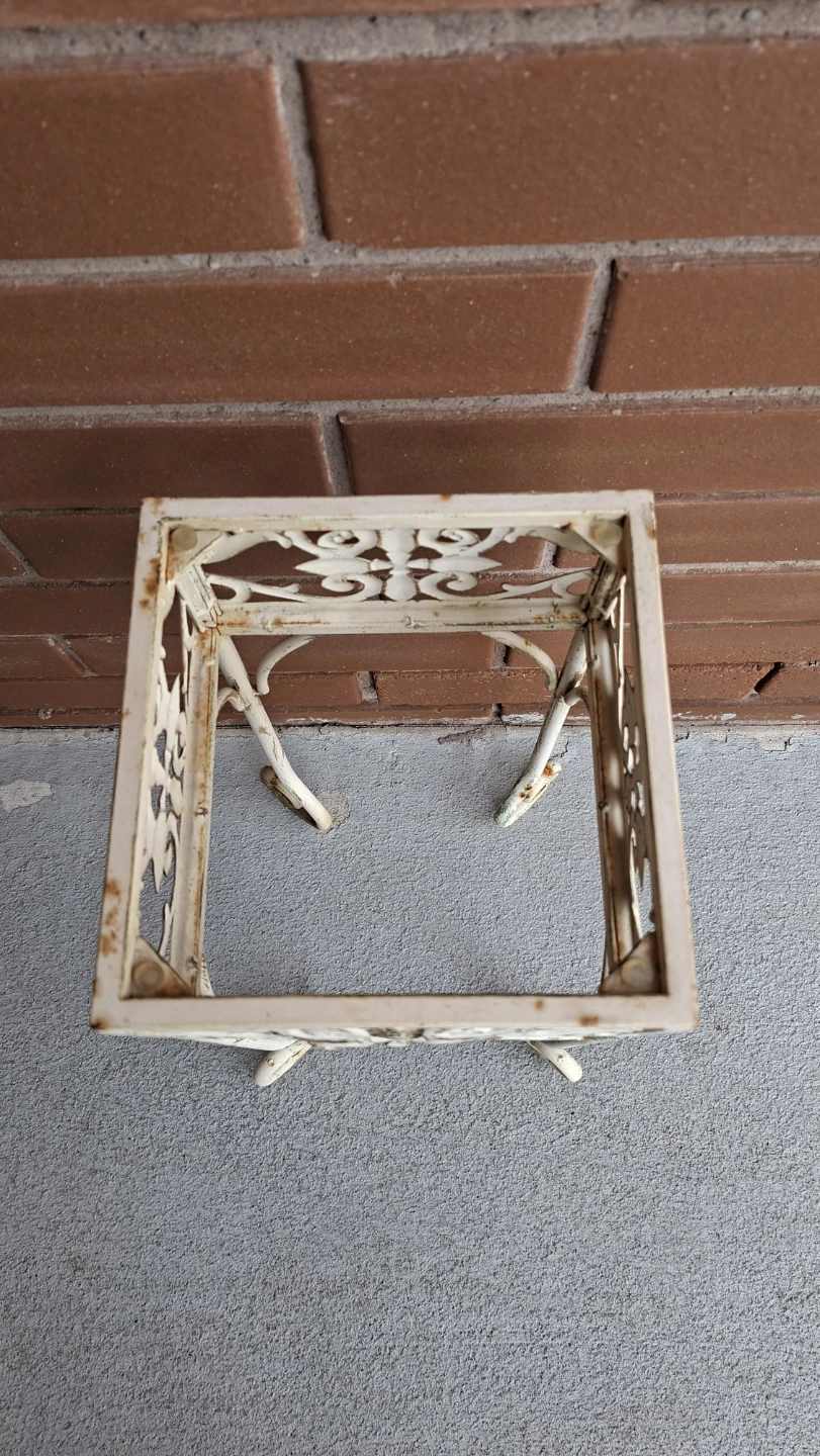 Vintage Metal Plant Stand - photo 2