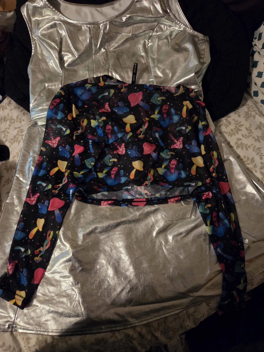 Mushroom Print Mesh Long Sleeve Crop Top - photo 2