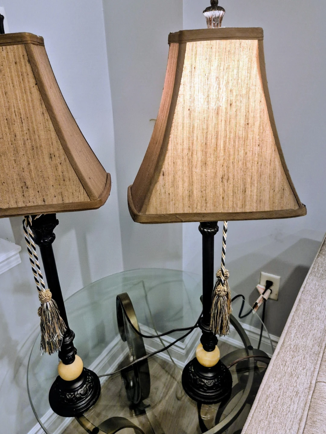 Set of Two Vintage Style Table Lamps - photo 2