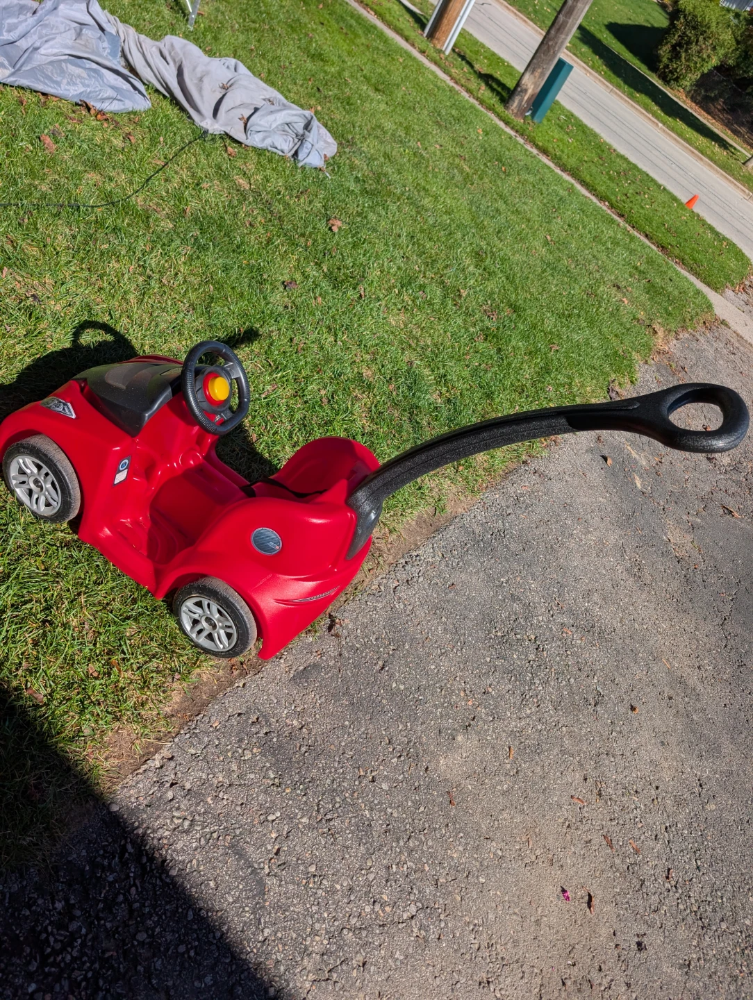 Step2 Red Push Around Car