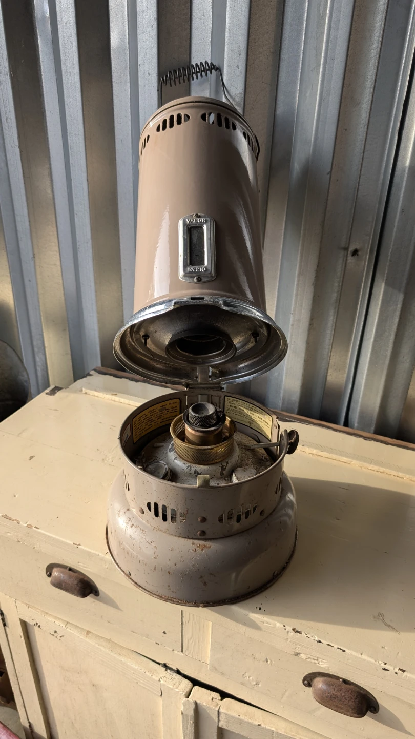 Valor No. 210 Portable Kerosene Heater - photo 2