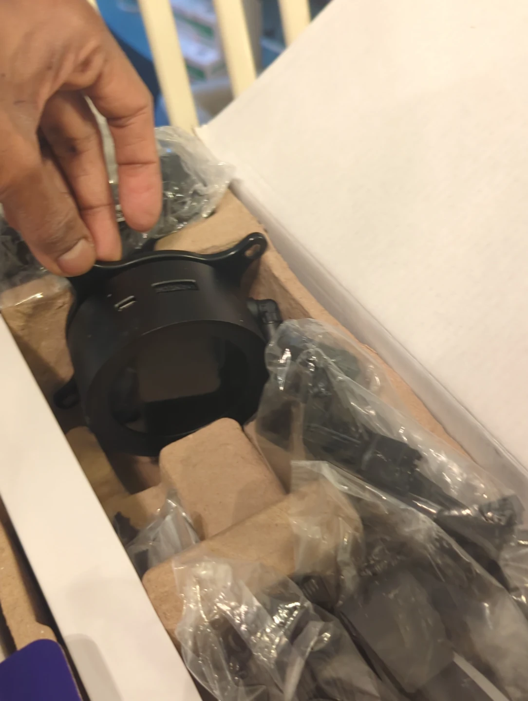 NZXT Kraken Z73 RGB 360mm AIO Liquid CPU Cooler LCD Display - photo 4