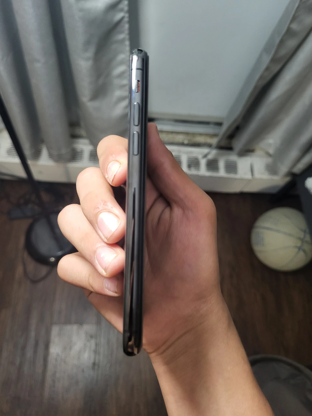 Apple iPhone XS - photo 2