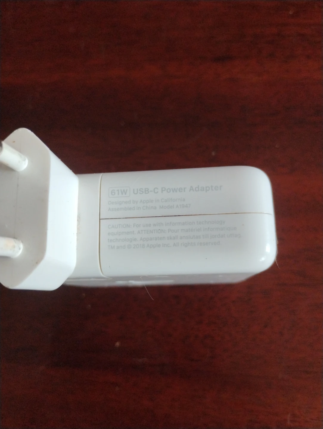 Apple 61W USB-C Power Adapter - photo 2