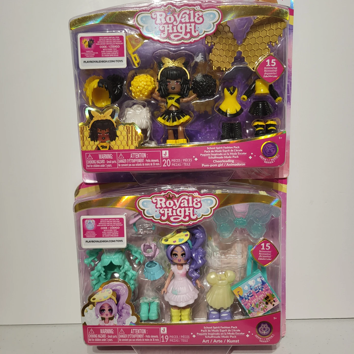 Royale High School Spirit Fashion Packs