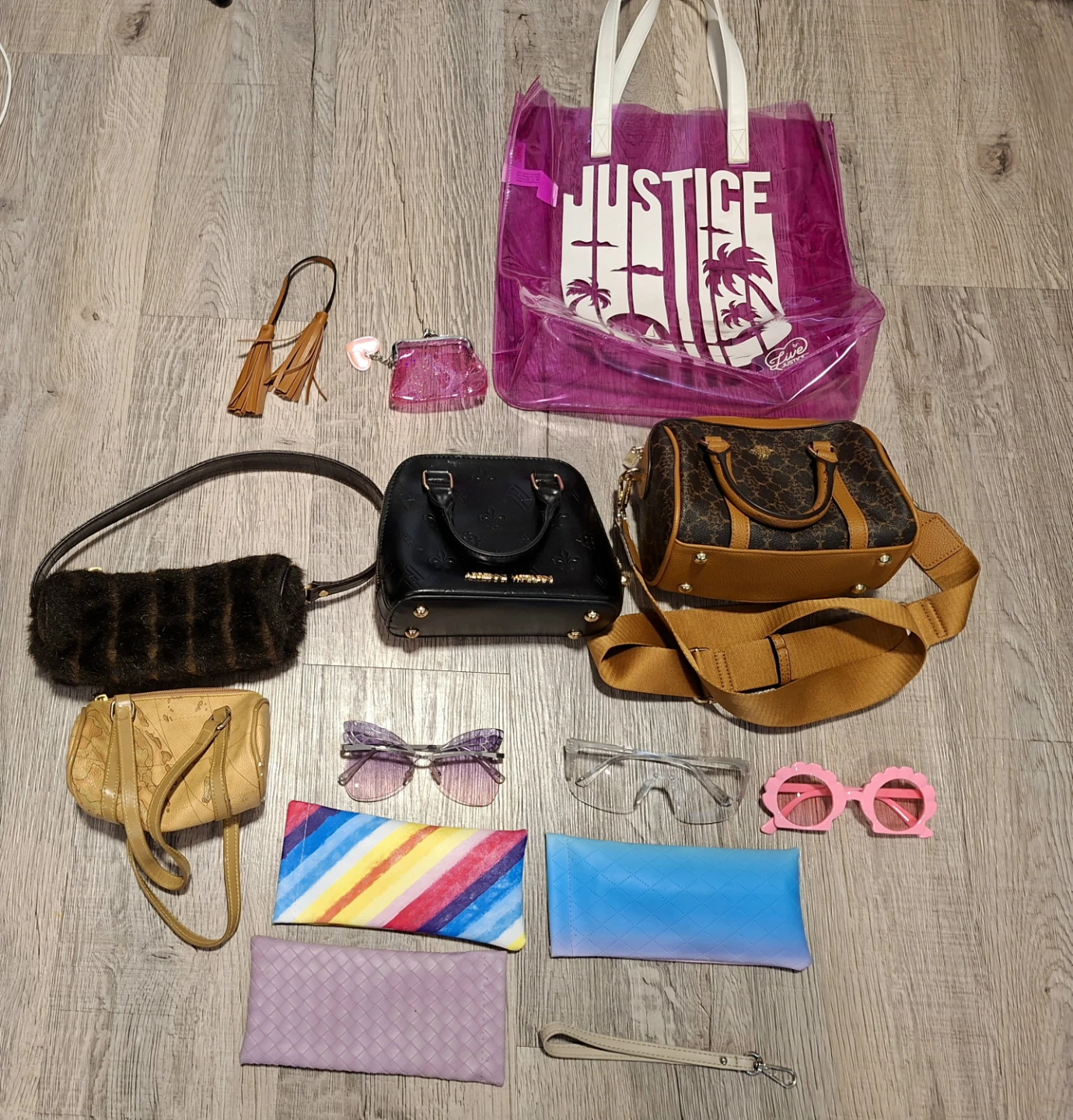 Purses and sunglasses bundle - photo 4