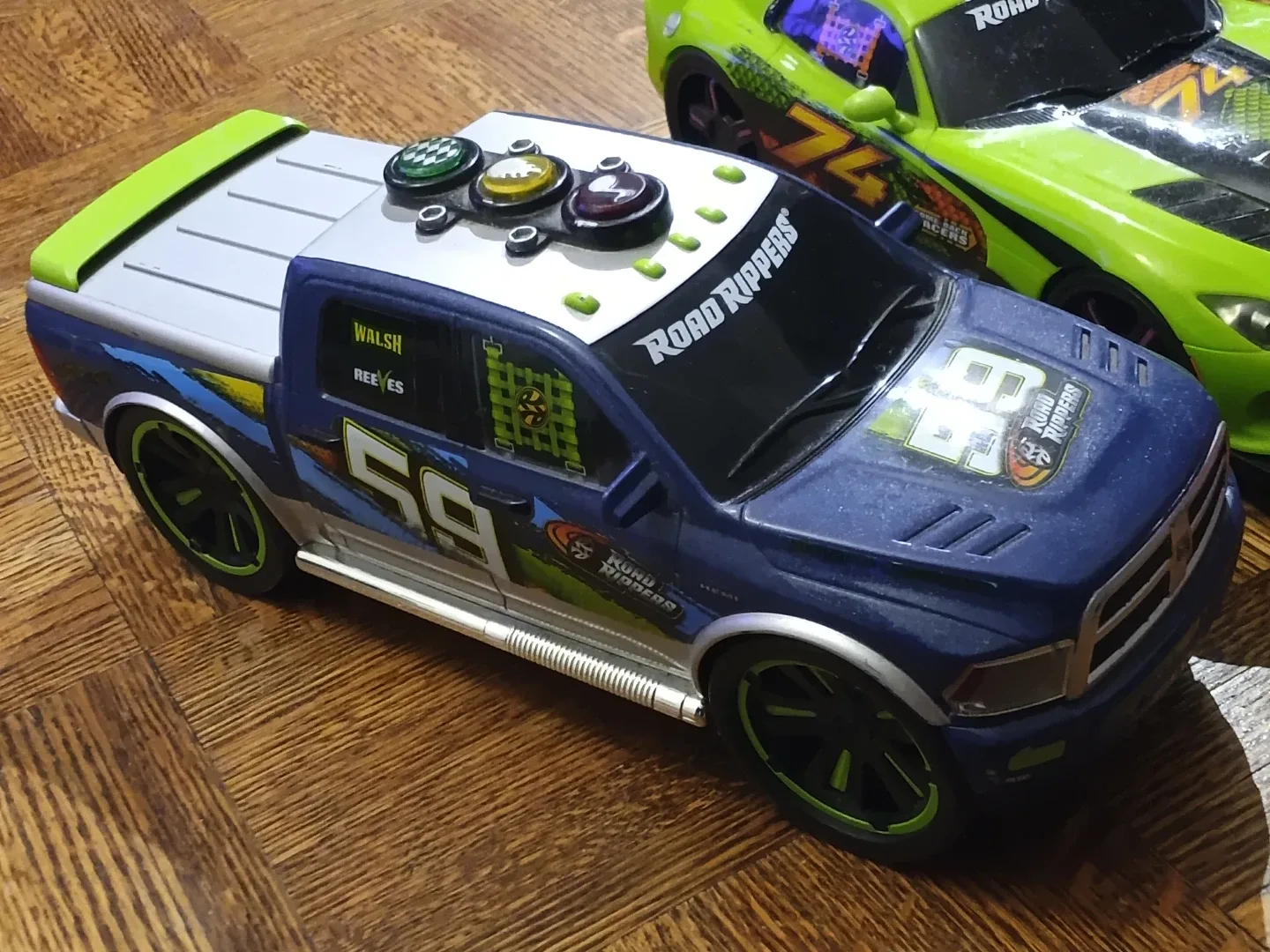 2 Road Rippers Toy Cars - photo 5