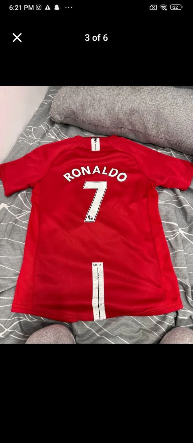 Nike Manchester United Ronaldo Jersey and Shorts Set - photo 2