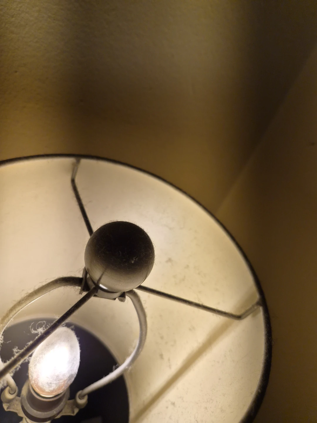 Classic Metal Table Lamp - photo 2