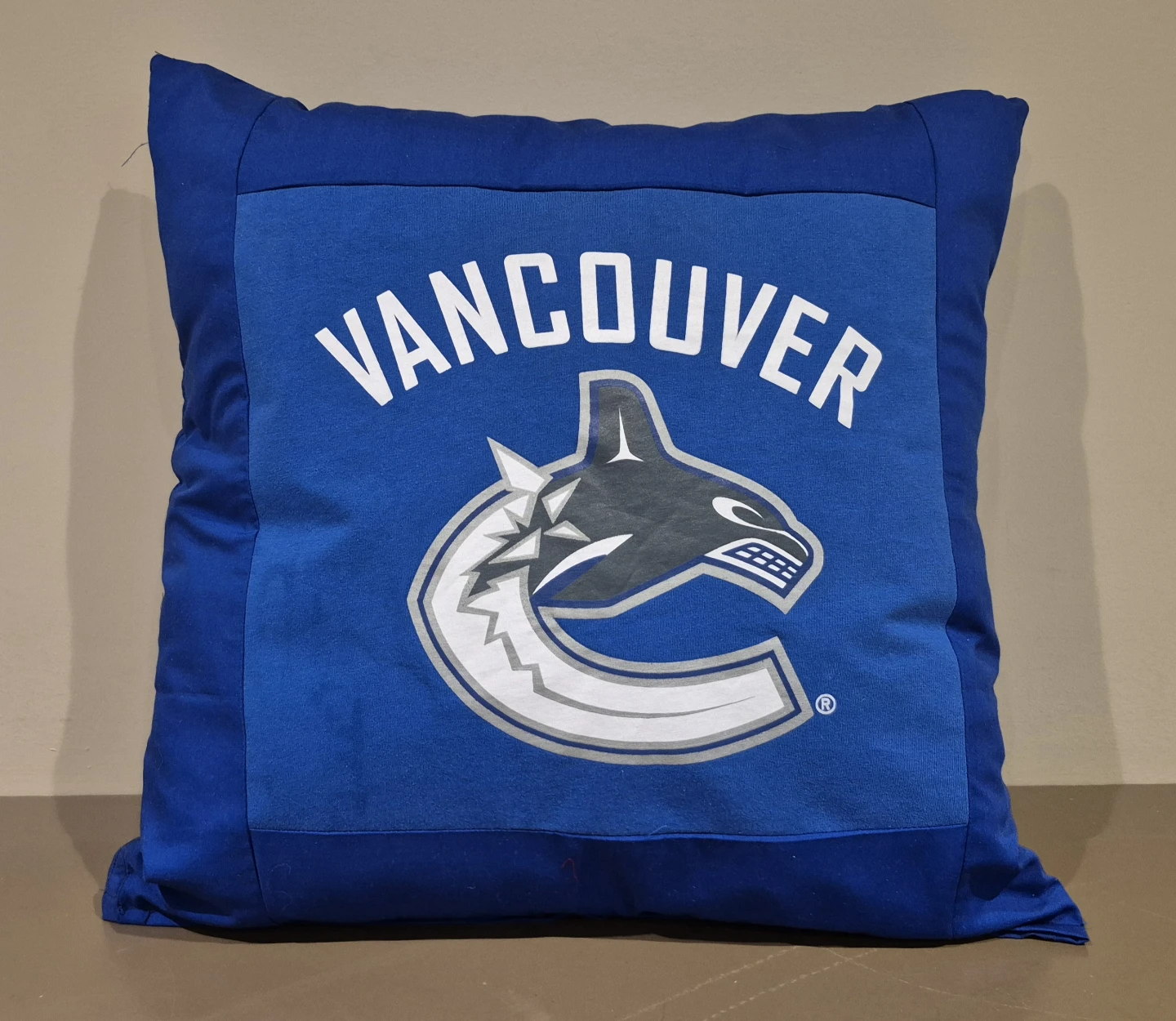 Hockey theme cushions - photo 3