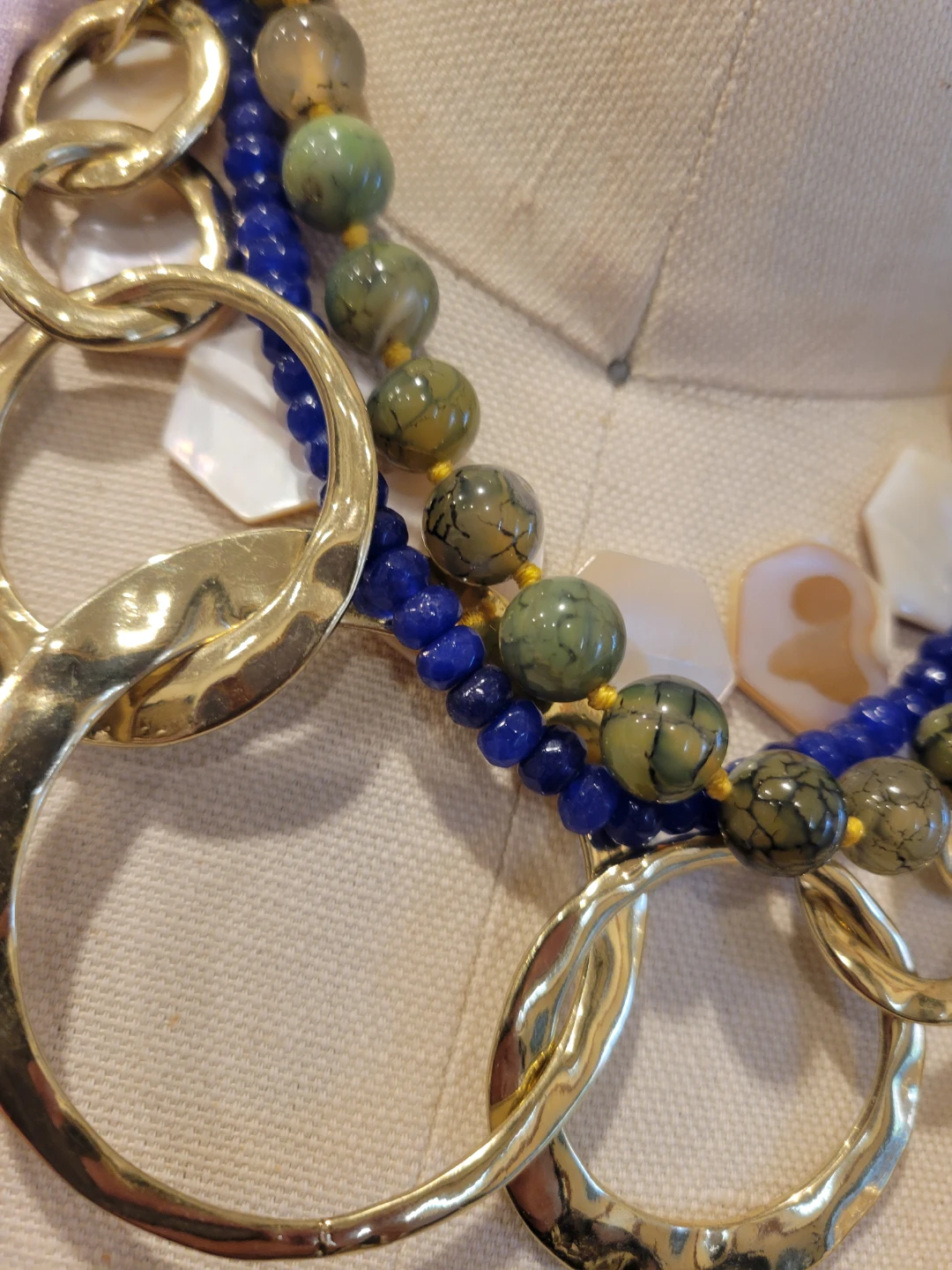 6 Fashion Necklace lot - photo 3