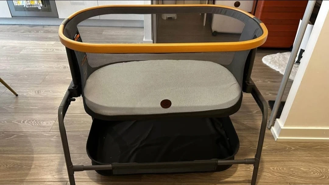 Maxi-Cosi Iora Bedside Bassinet