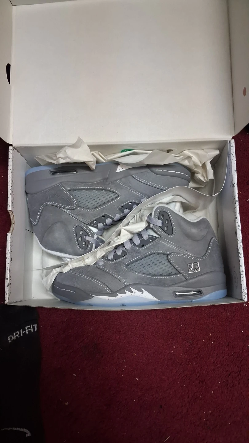 Nike Air Jordan 5 Retro GS Wolf Grey size 3.5y