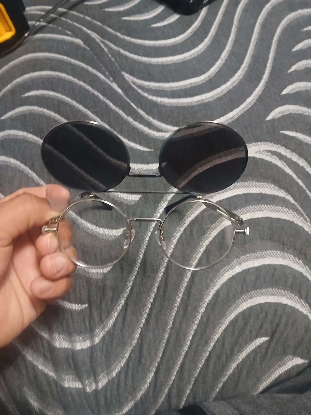 Vintage Style Round Flip-Up Sunglasses - photo 4