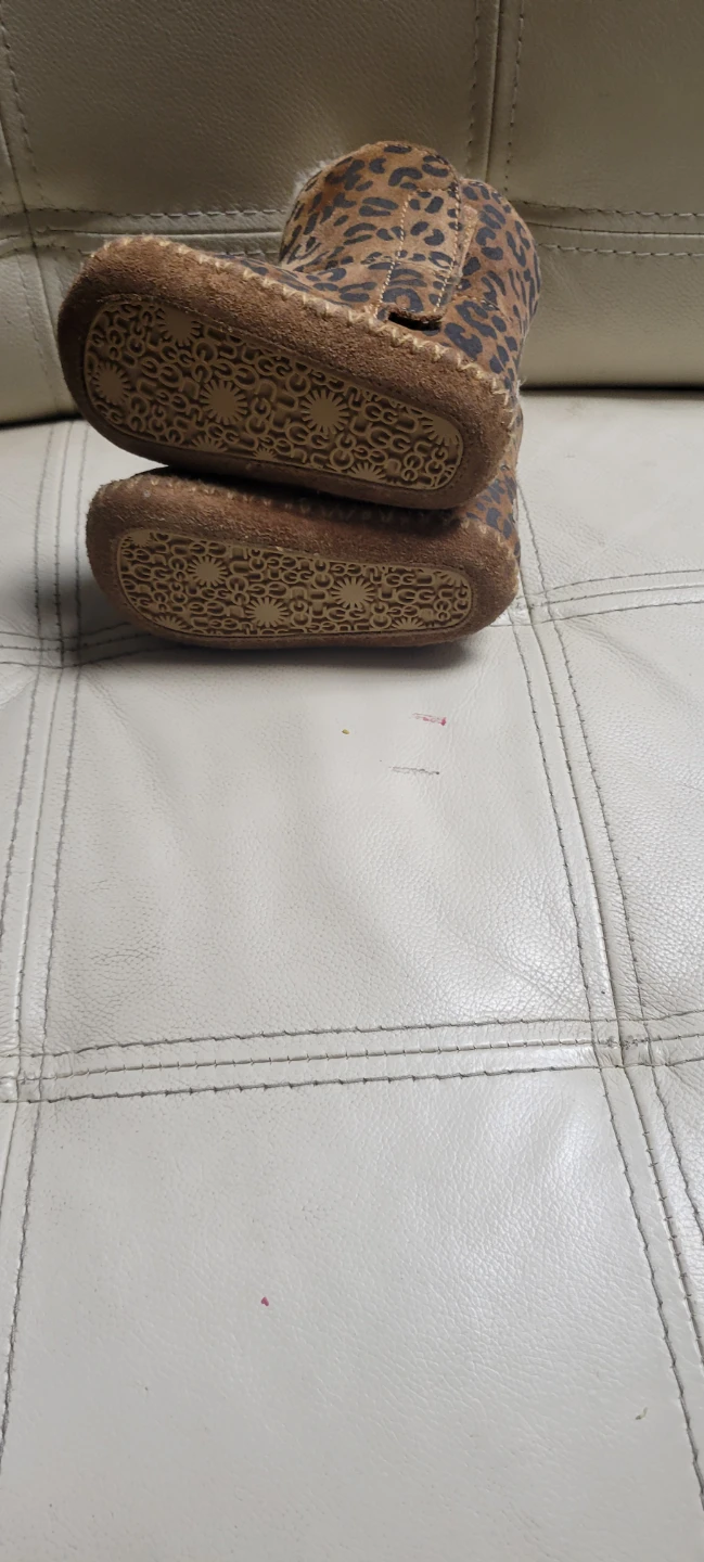 UGG Infant Leopard Print Bootssz 4/5 - photo 5