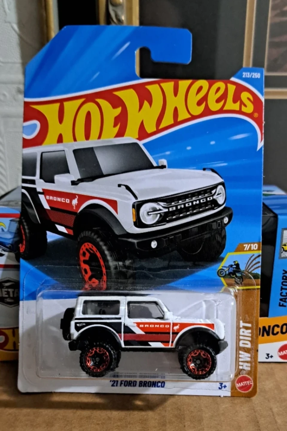 Hot. Wheels, Ford Bronco, '66 Pull Back Speeder/'21 HW Dirt - photo 2