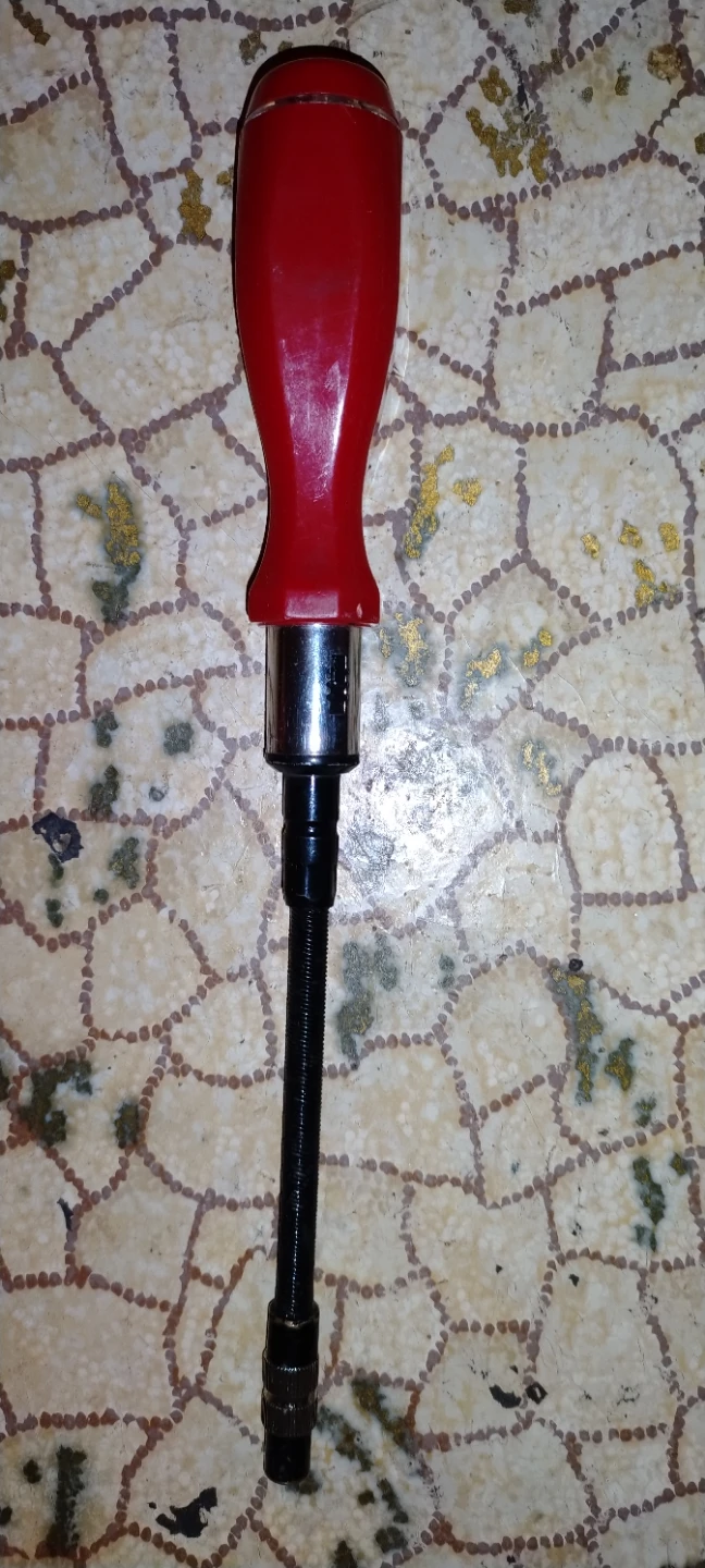 Flexible Shaft Screwdriver with Red Handle