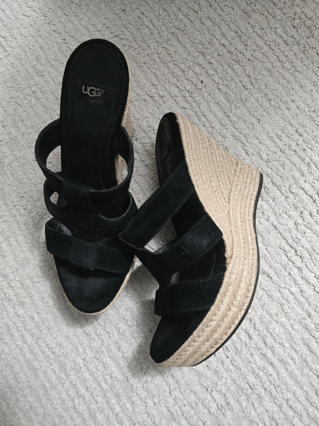 UGG and Stuart Weitzman Sandals  Size 6.5 women - photo 2
