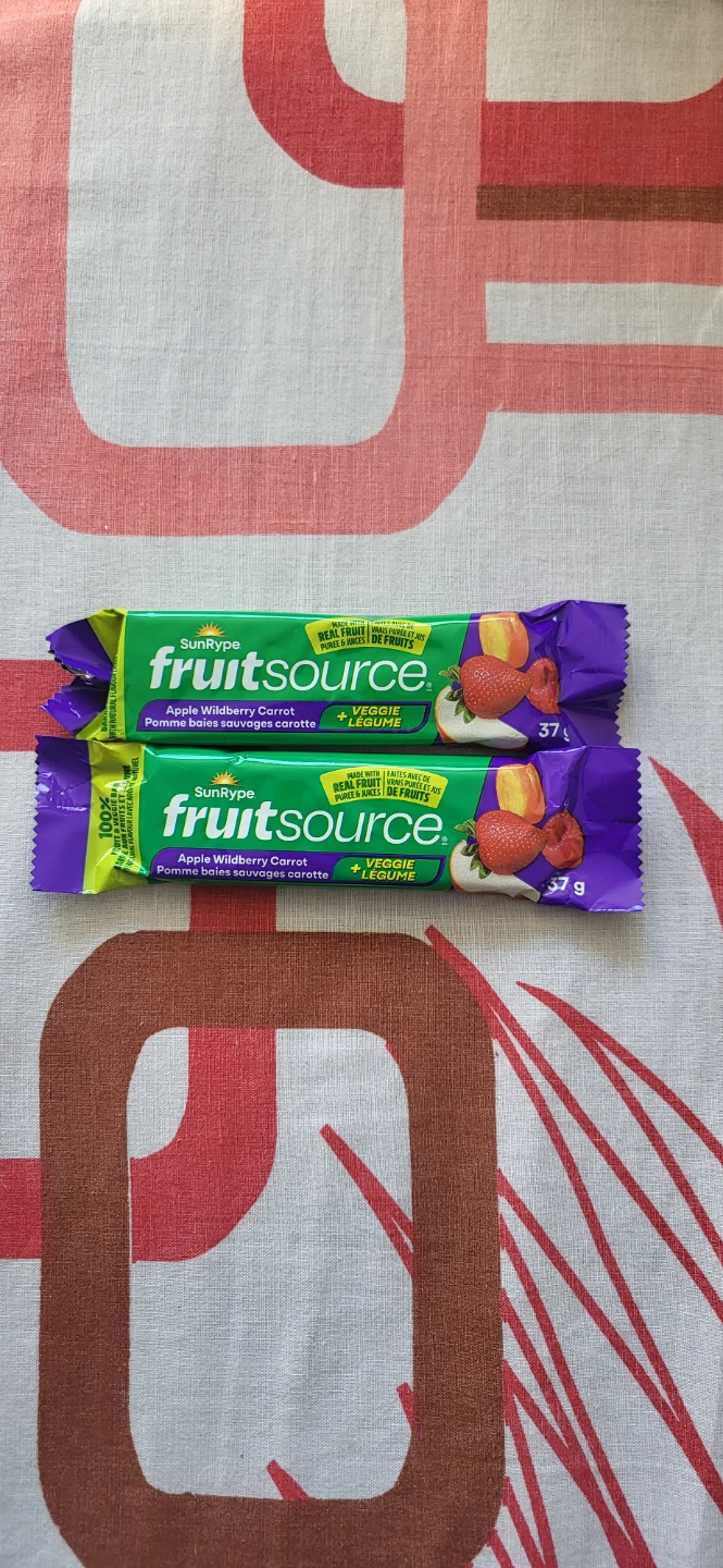 2 SunRype FruitSource Apple Wildberry Carrot bars