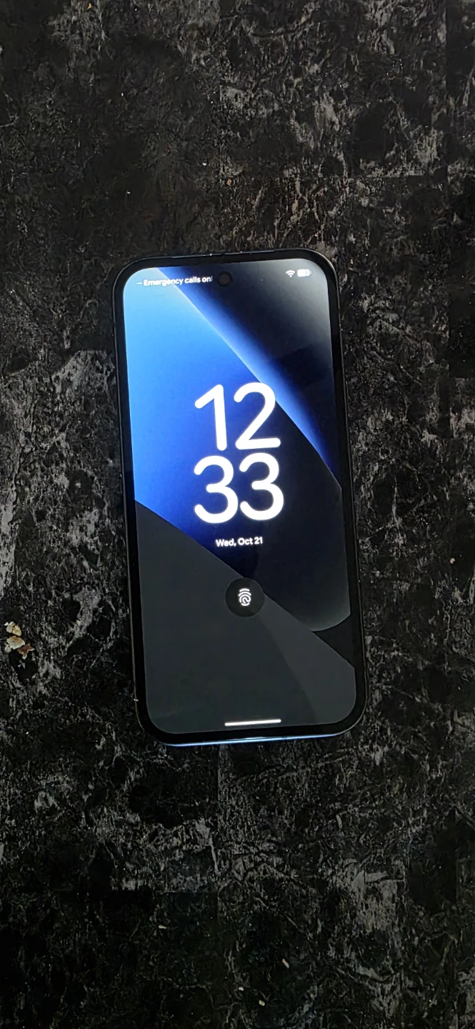 Google Pixel 10a – Black 📱 - photo 3
