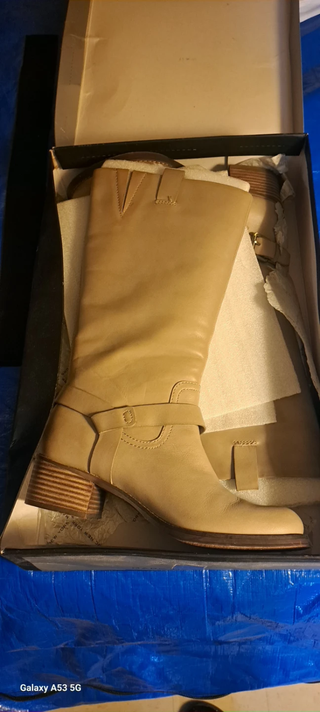 Womans Boots