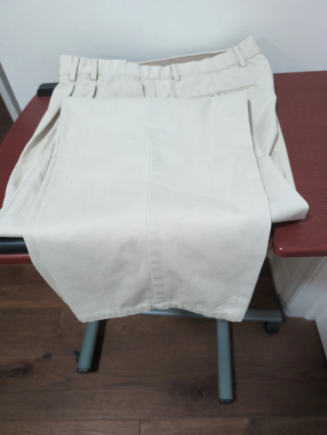 Dockers Pleated Khakis - Size 34 - photo 5