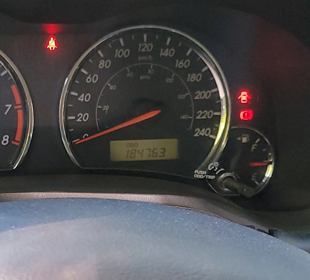 Toyota Corolla S - photo 5
