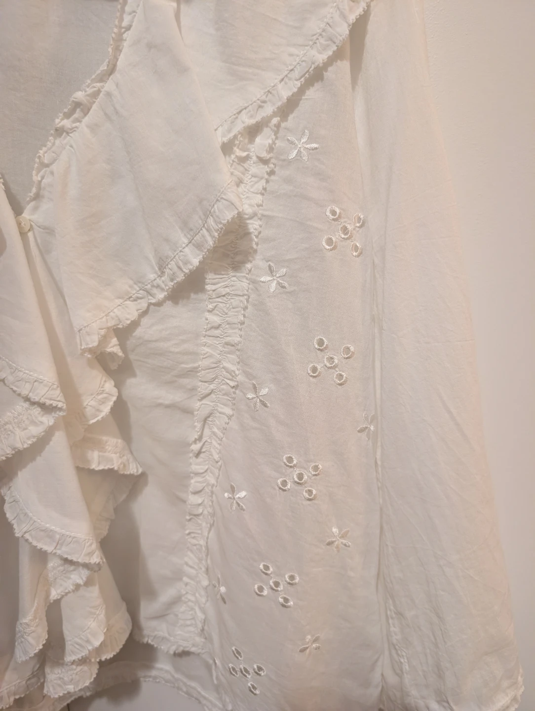 White embroidered blouse - photo 3