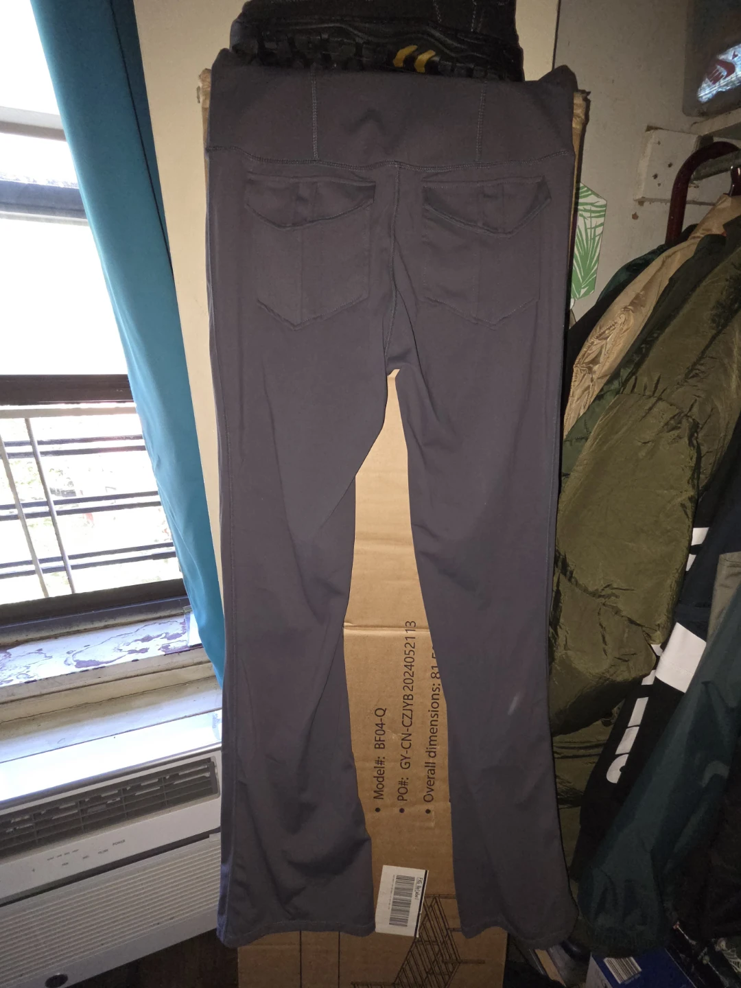 Unbranded Athleisure Pants W/ 2 Back Pockets in a Ladies L - photo 3