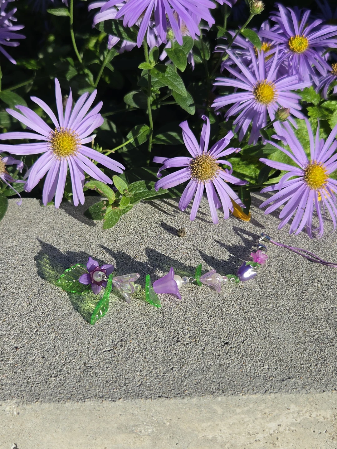 Handmade Beaded Bag/keychain Charm - Purple Flowers - photo 2