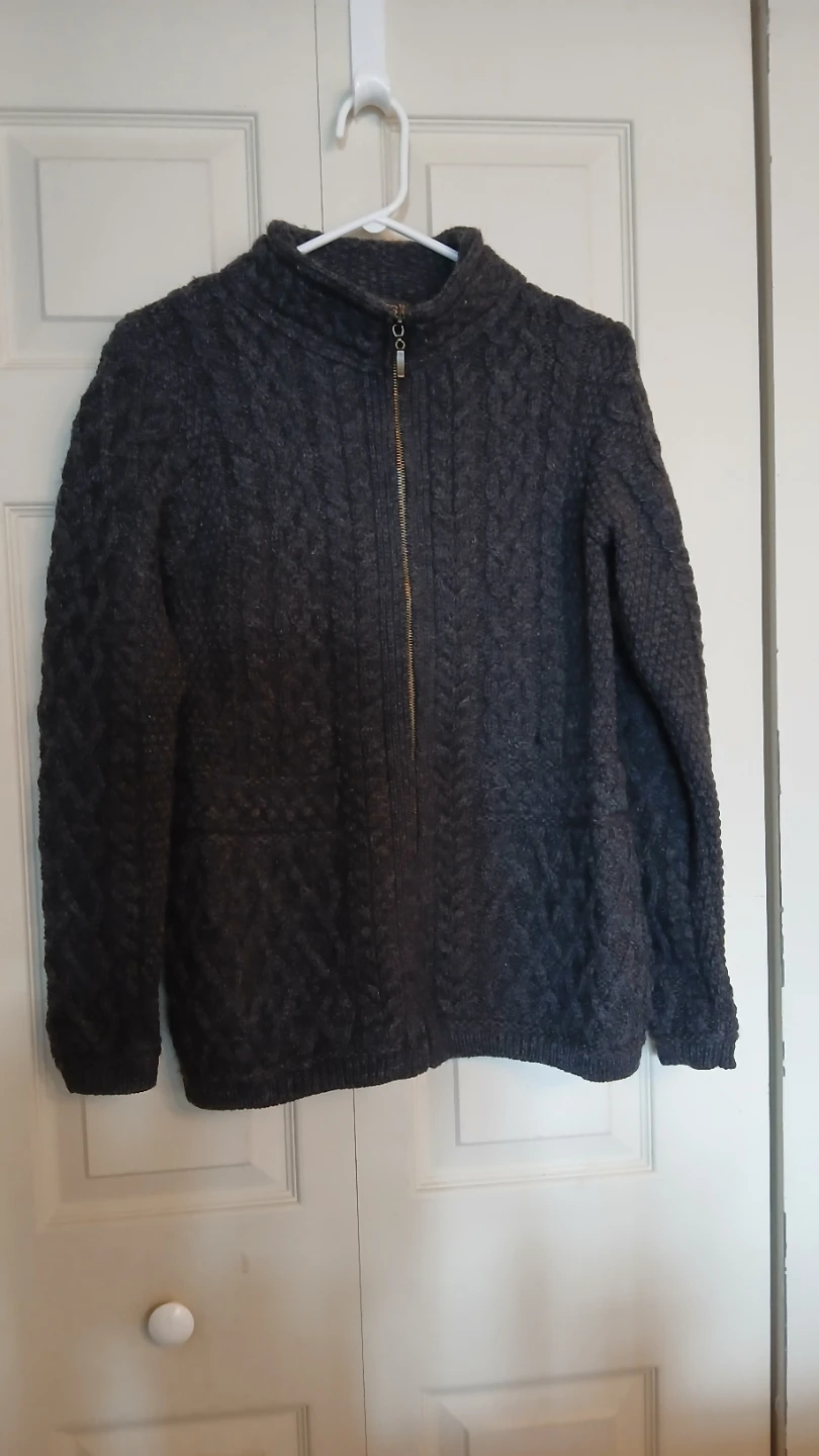 Merino wool Inis Crafts zipped sweater size small S