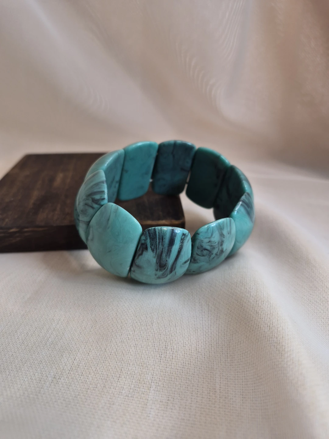 Beautiful Turquoise Beaded Fashion Stretch Bracelet