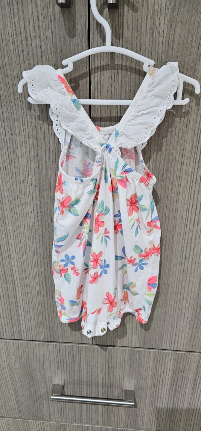 Two Baby Rompers 6 to 12 months - photo 2