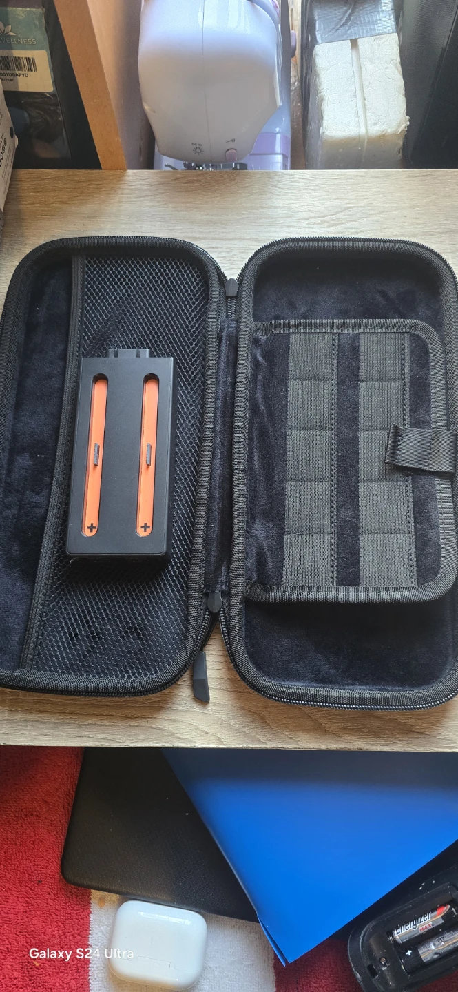 Nintendo Switch Carrying Case - photo 2