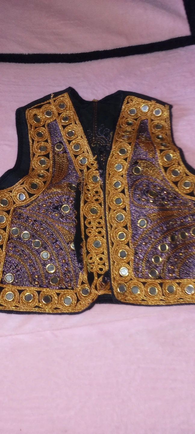 Kids Traditional Embroidered Vest with Mirror Work - photo 2