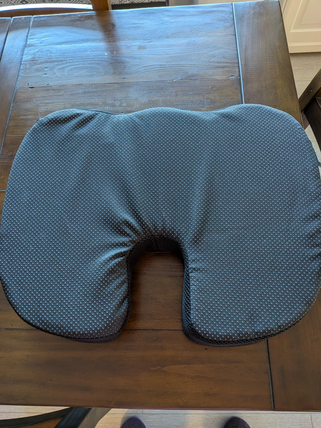 Ergonomic U-Shaped Seat Cushion - photo 2