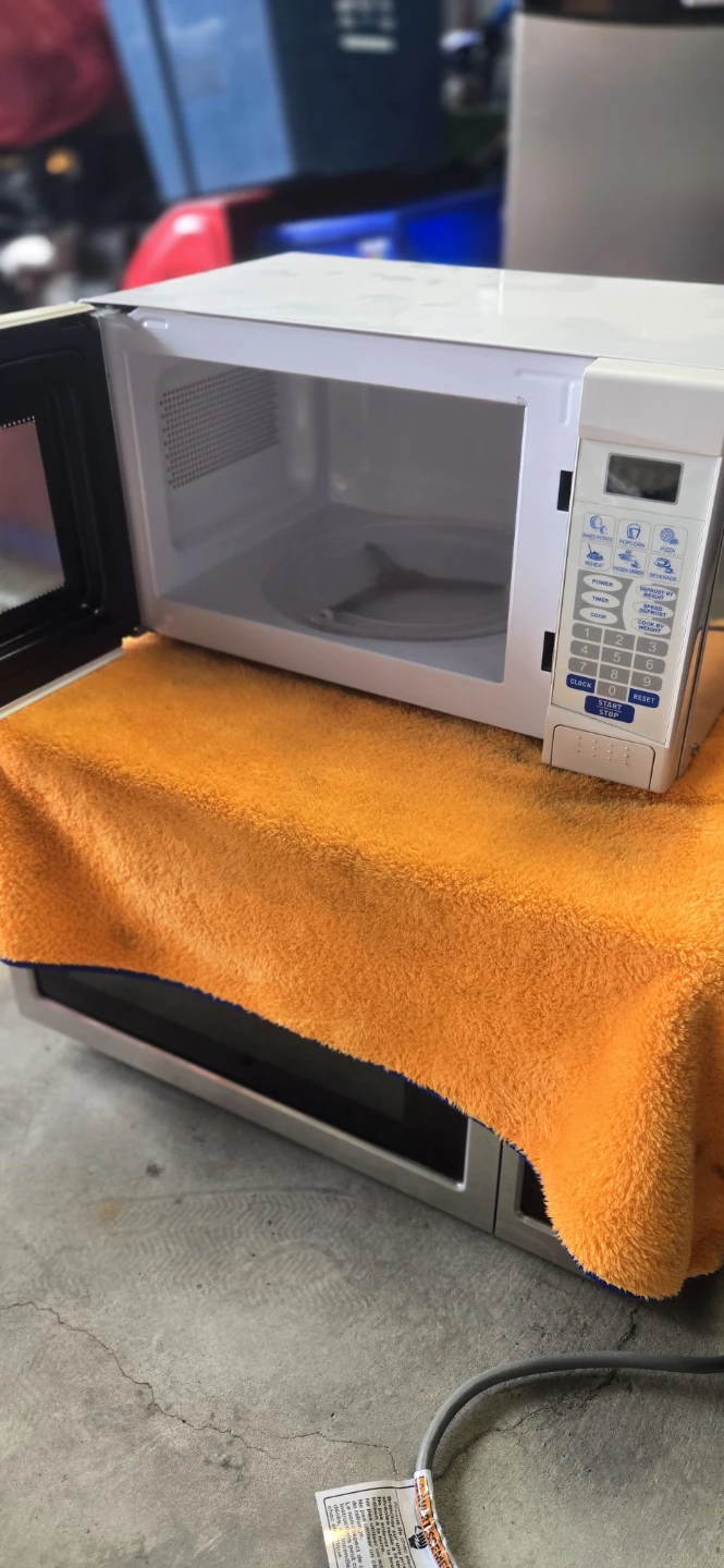 Danby Microwave - photo 2