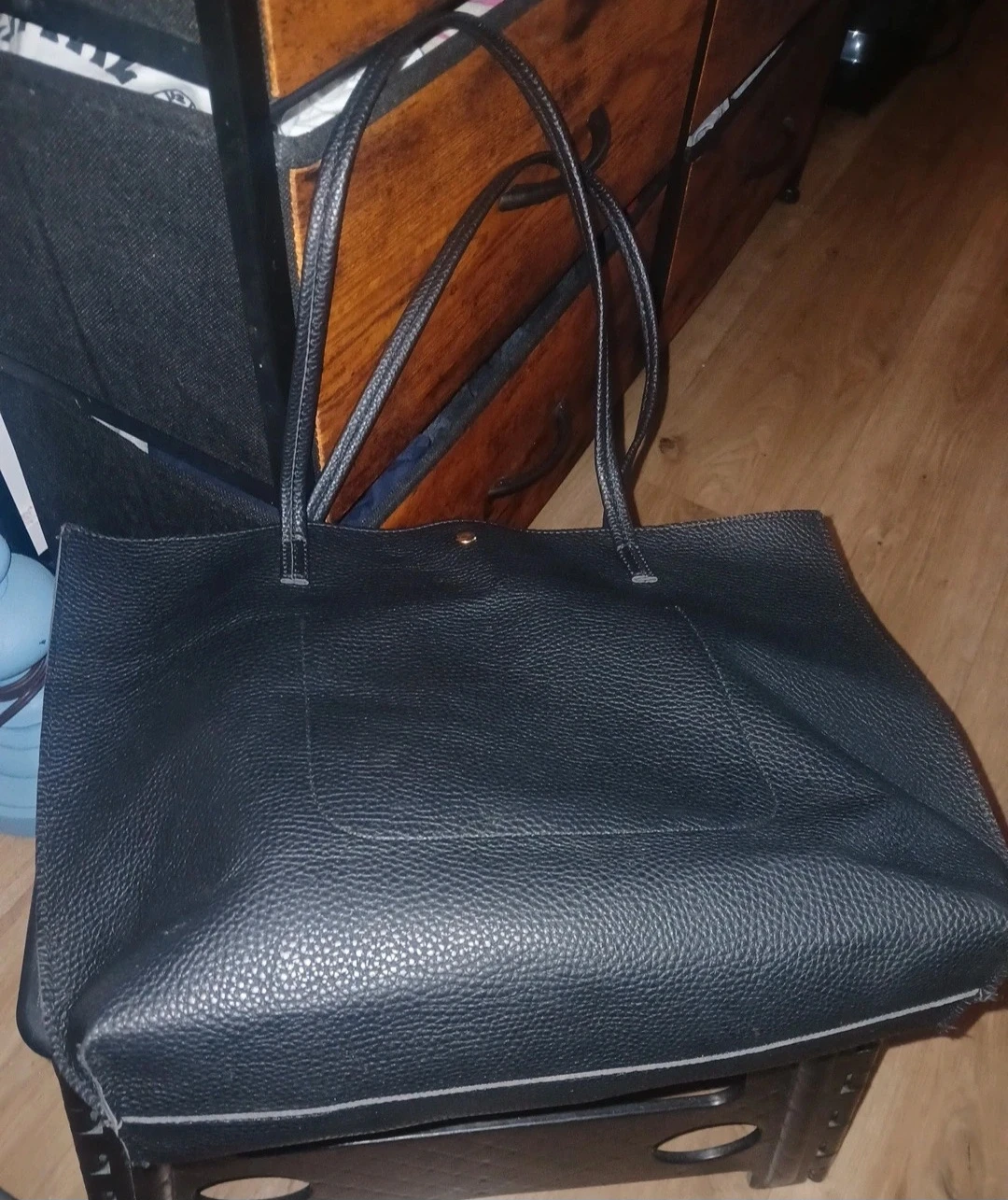 Black Pebbled Leather Tote Bag - photo 4