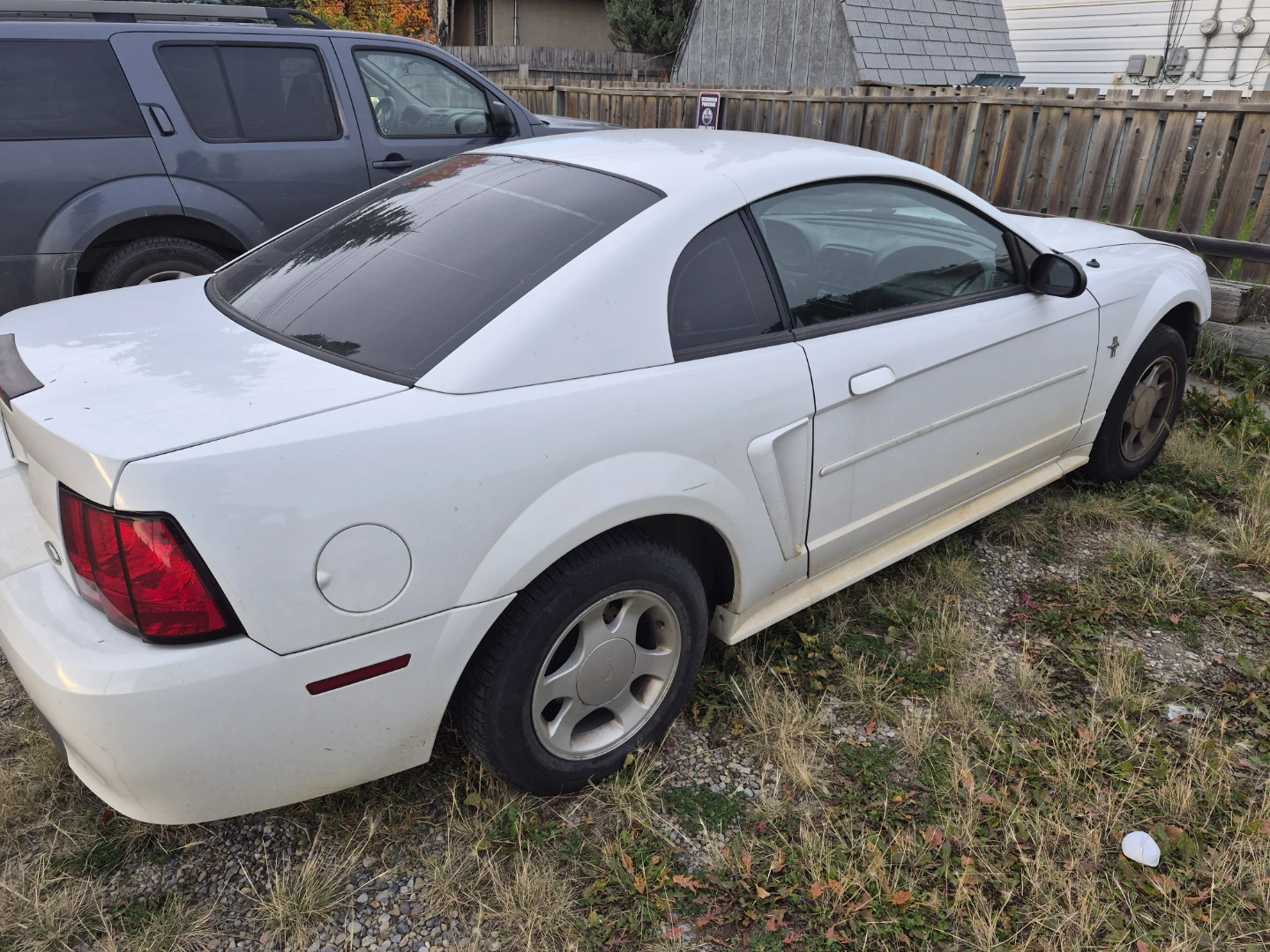 2001 mustang V6 - photo 3