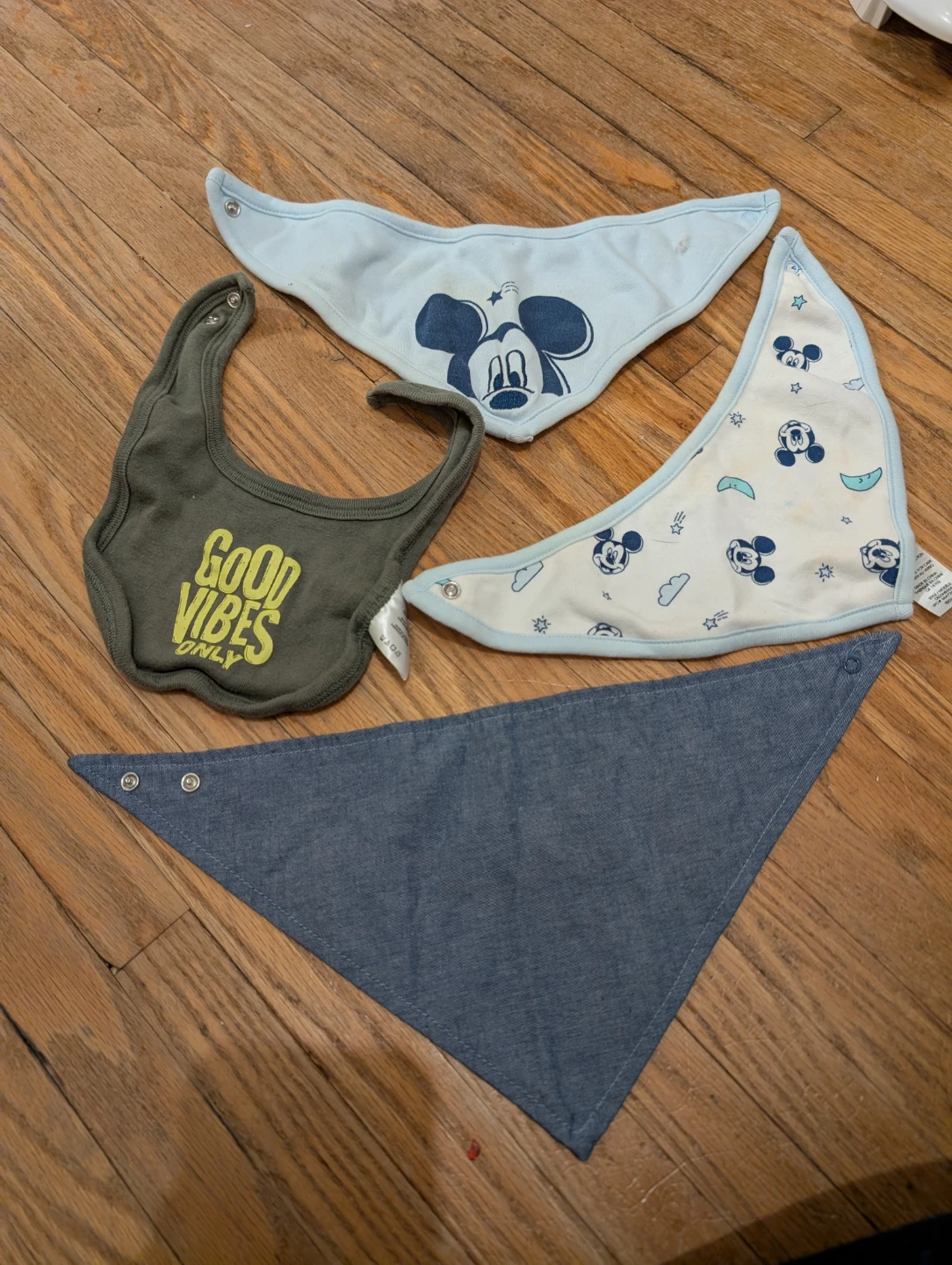 Set of 4 Baby Bibs