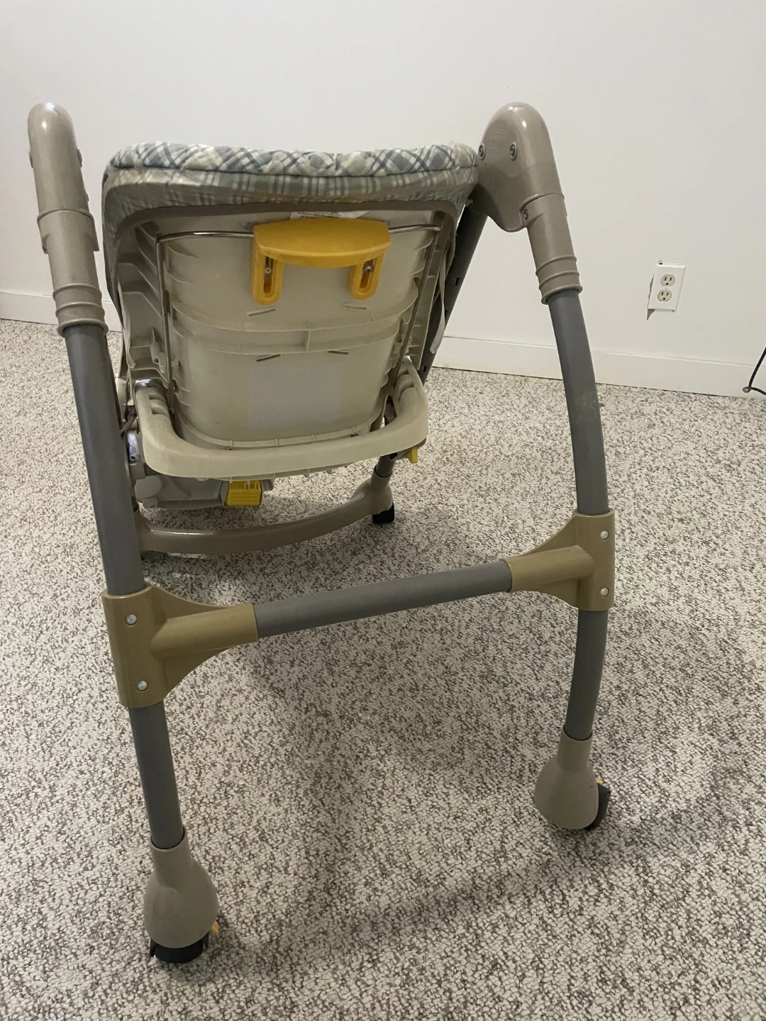 Evenflo Winnie the Pooh Baby Swing - photo 4
