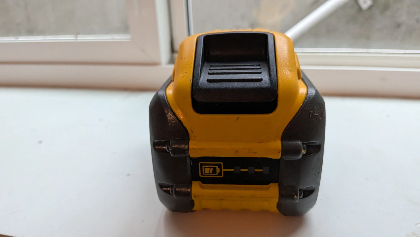 DEWALT FLEXVOLT 20V/60V MAX 12.0Ah Battery - photo 2
