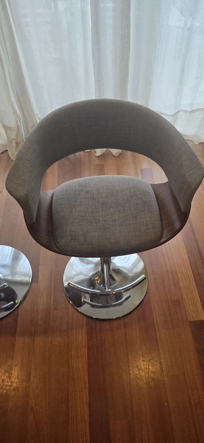 Set of 4 - Swivel Bar stools (adjustable height) - photo 5
