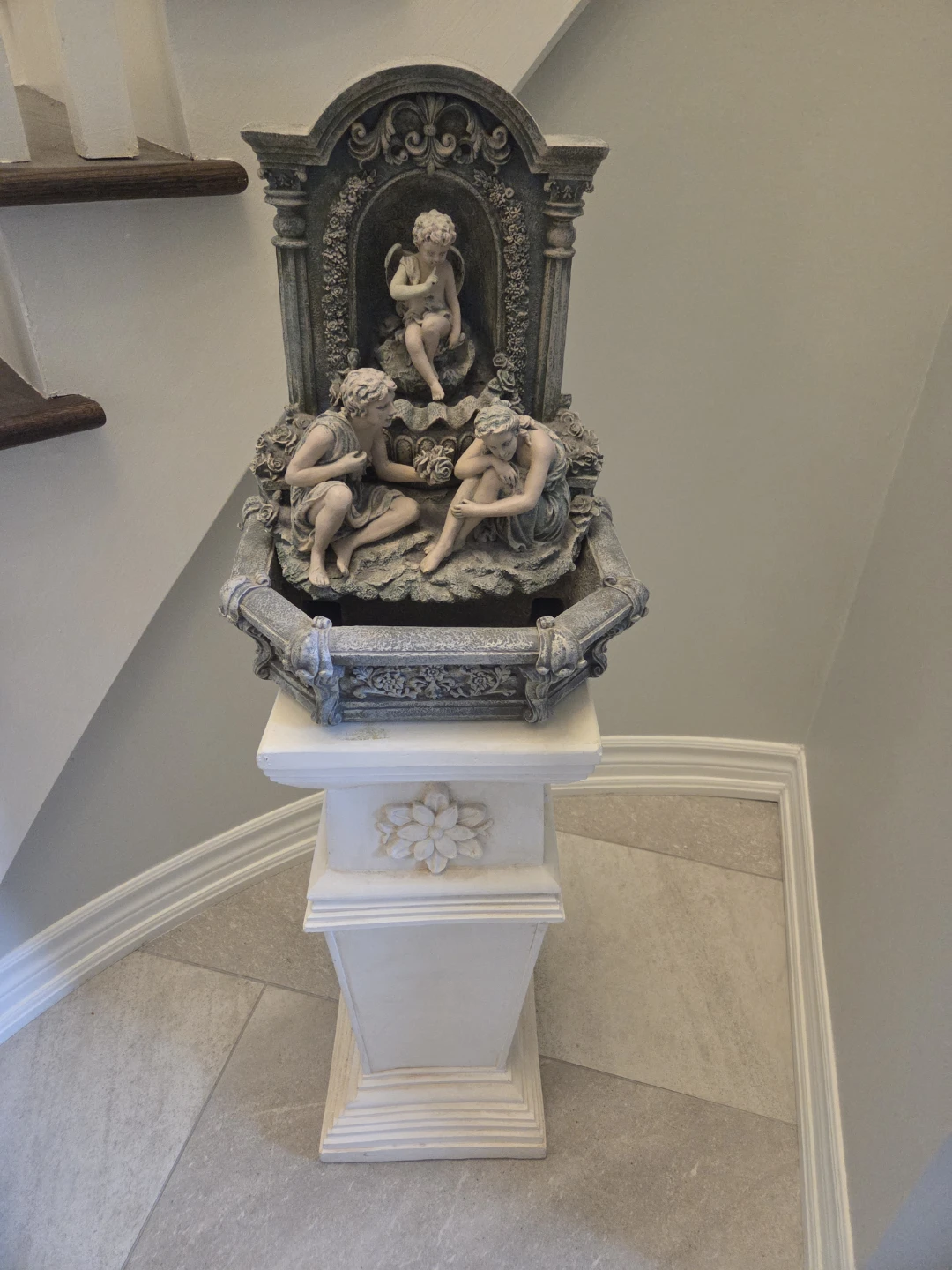 Decorative Angel Statue working water Fountain with Pedestal