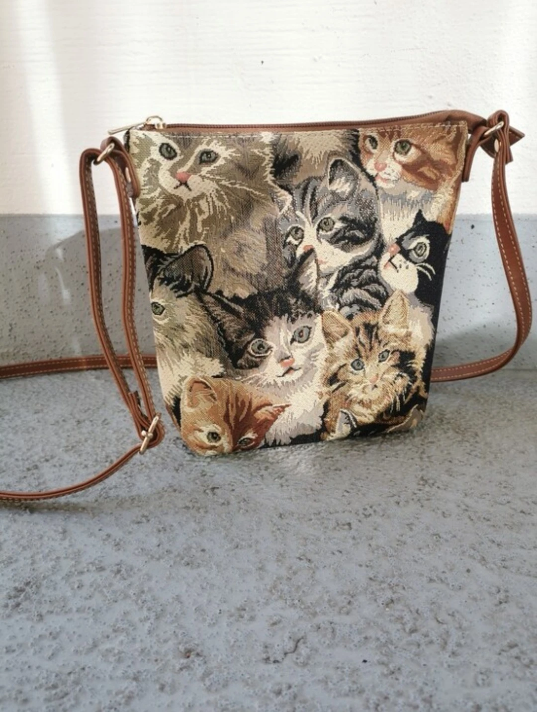 Signare Tapestry Cat Print Crossbody Bag Shoulder Purse