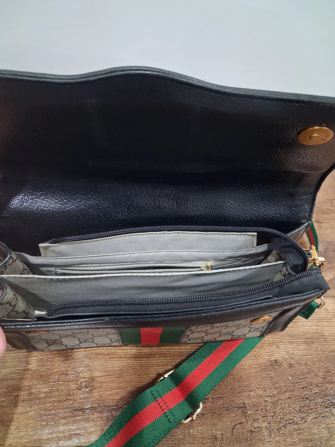 GG Shoulder Bag - photo 3