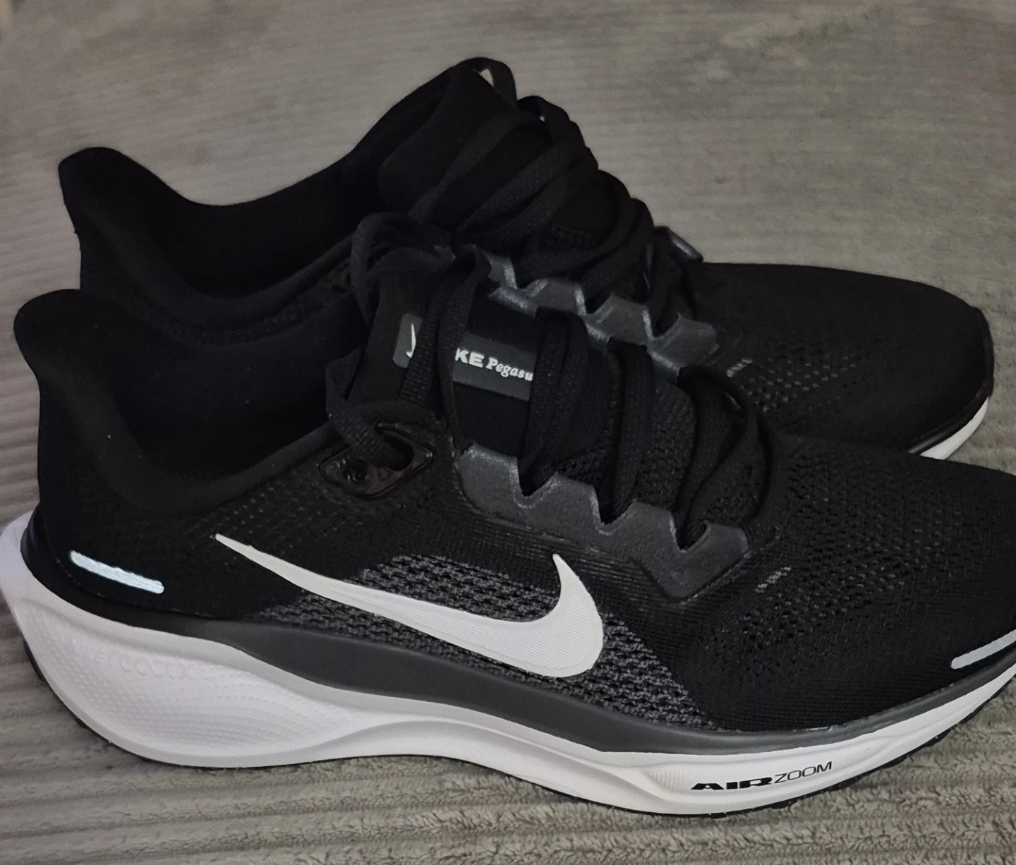 BN)Nike Size 7 Air Zoom Pegasus 41 Women's Shoes